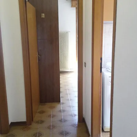 فندق مبيت وإفطار Casa Luciano Centro 4*
