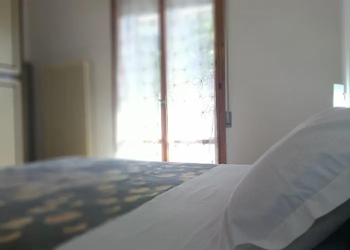 לינה וארוחת בוקר Casa Luciano Centro 4*